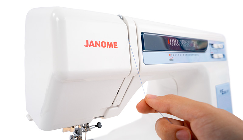 Janome MW3018LE Easy threading